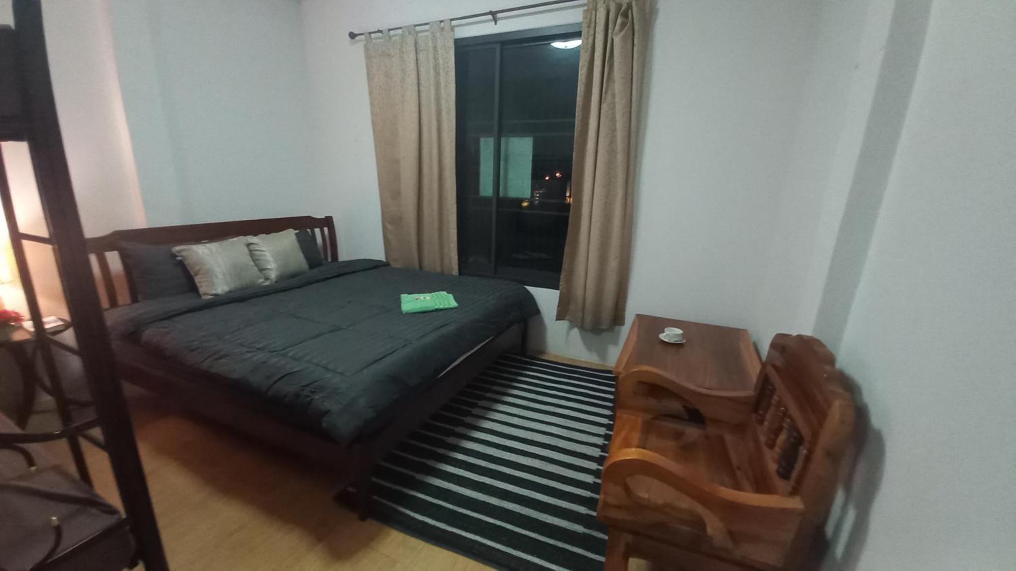 Amaretto Hostel Szuratthani Kültér fotó