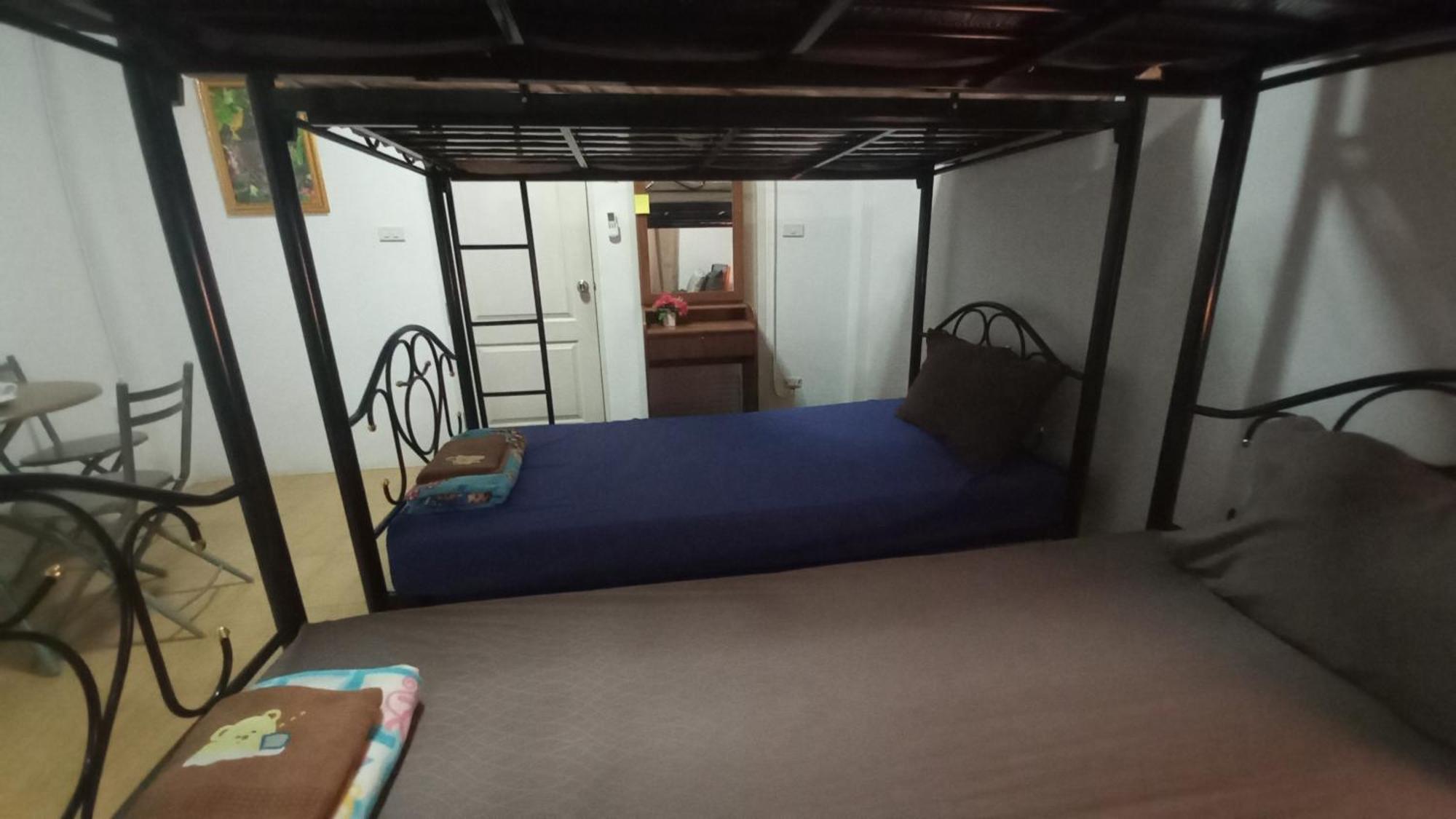 Amaretto Hostel Szuratthani Kültér fotó