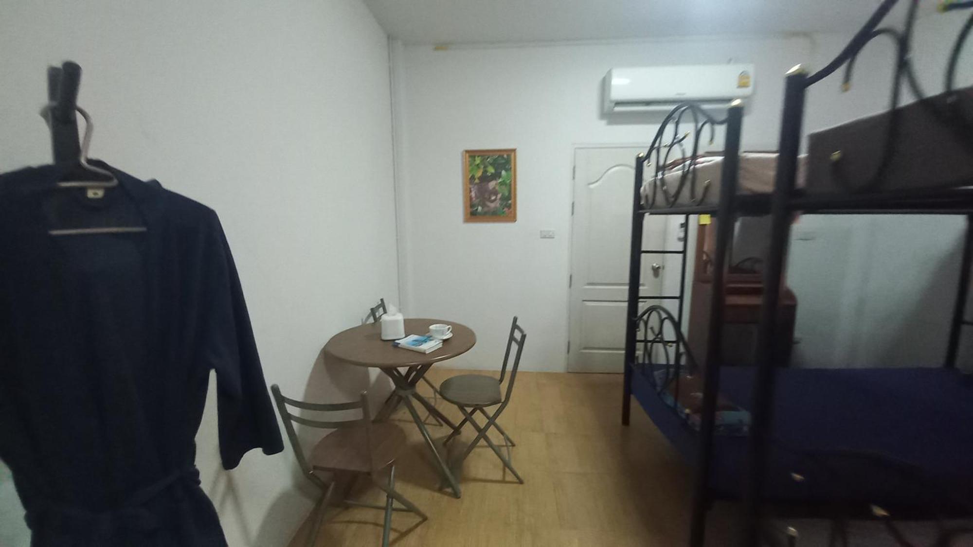 Amaretto Hostel Szuratthani Kültér fotó