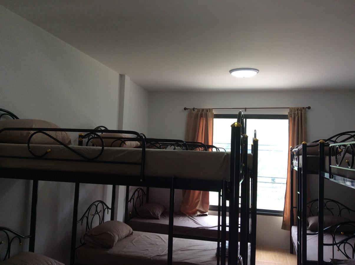 Amaretto Hostel Szuratthani Kültér fotó