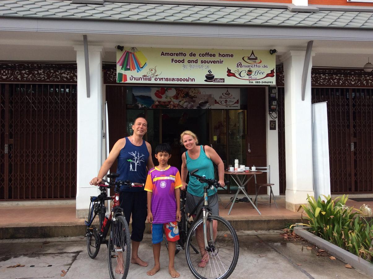 Amaretto Hostel Szuratthani Kültér fotó