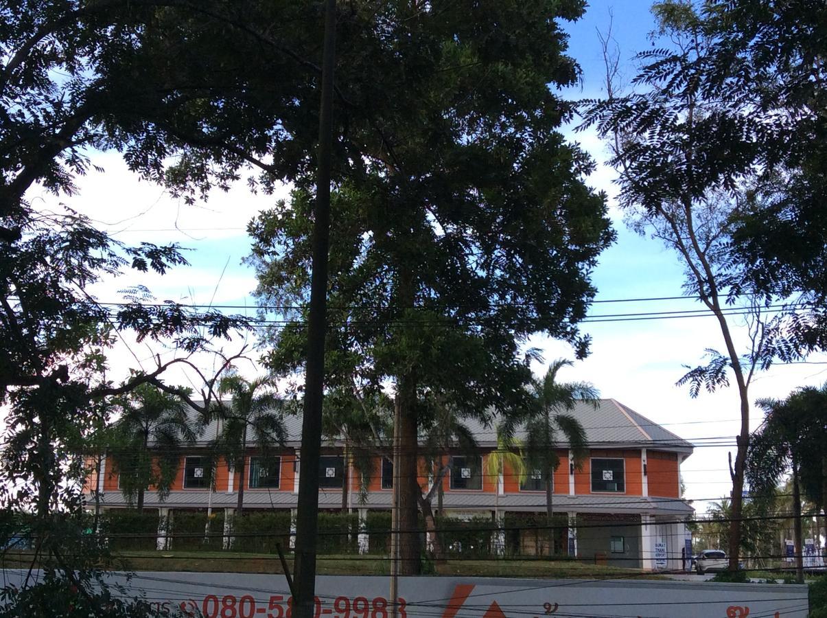 Amaretto Hostel Szuratthani Kültér fotó